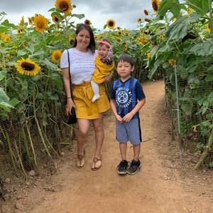 Meet your Posher, Lina